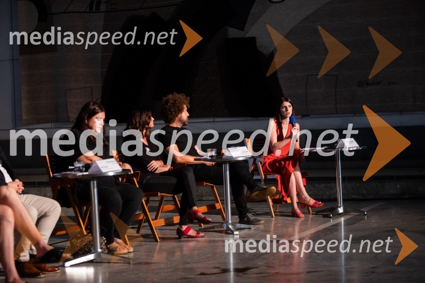  Uršula Cetinski, generalna direktorica, Cankarjev dom;  Tina Lešničar, novinarka;  Janez Dovč, glasbenik;  Katarina Hergouth, vodja razstavnega programa, Cankarjev domPredstavitev sezone 2024/25, Cankarjev dom