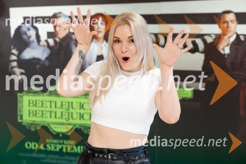  Alenka Trogrlič, youtuberkaPremiera filma Beetlejuice, Beetlejuice v Cineplexx Ljubljana