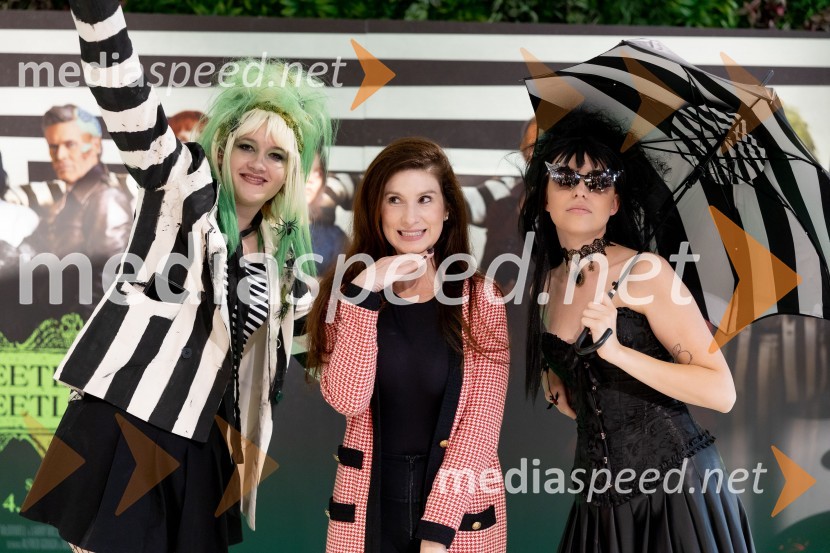  Doroteya Nahberger;  Katja Ajster - Kataya, pevka, igralka;  Kaja Kočevar- Kaya Solo, vlogerkaPremiera filma Beetlejuice, Beetlejuice v Cineplexx Ljubljana