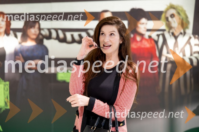  Katja Ajster - Kataya, pevka, igralkaPremiera filma Beetlejuice, Beetlejuice v Cineplexx Ljubljana