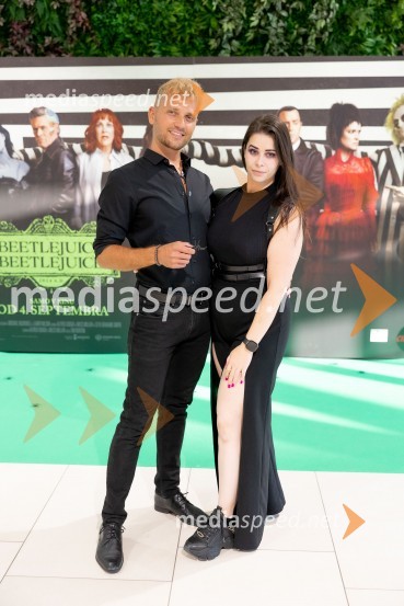  Matic  Gaiser, cosplayer, costumer;  Simona Bračun Rok, CineplexxPremiera filma Beetlejuice, Beetlejuice v Cineplexx Ljubljana