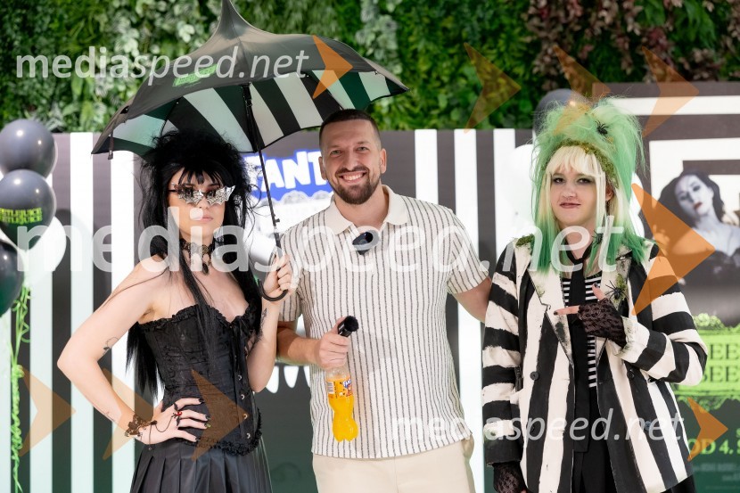  Kaja Kočevar- Kaya Solo, vlogerka;  Pero Martić;  Doroteya NahbergerPremiera filma Beetlejuice, Beetlejuice v Cineplexx Ljubljana