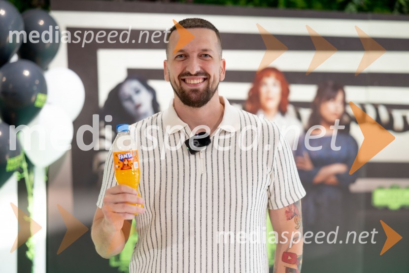  Pero MartićPremiera filma Beetlejuice, Beetlejuice v Cineplexx Ljubljana