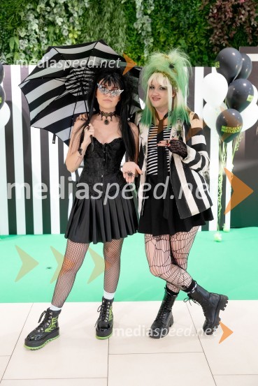  Kaja Kočevar- Kaya Solo, vlogerka;  Doroteya NahbergerPremiera filma Beetlejuice, Beetlejuice v Cineplexx Ljubljana