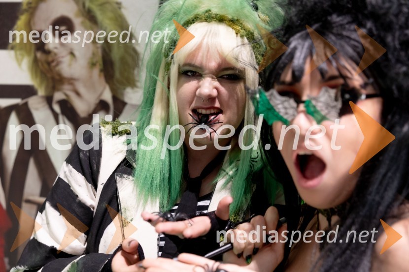  Doroteya Nahberger;  Kaja Kočevar- Kaya Solo, vlogerkaPremiera filma Beetlejuice, Beetlejuice v Cineplexx Ljubljana