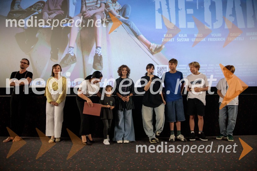 Film Igrišča ne damo! navdušil tudi v Cineplexx Kranj