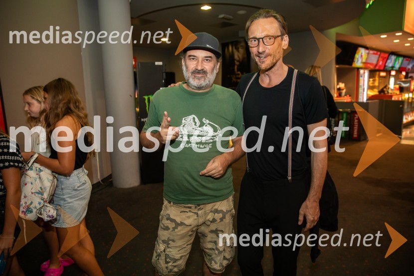  Dalaj Eegol, DJ- Recycleman;  Marko  Mandić, igralecFilm Igrišča ne damo! navdušil tudi v Cineplexx Kranj