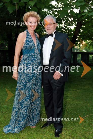 Peter Čeferin, odvetnik in njegova spremljevalka Rija ČičKresna noč 2009, Lions klub Ljubljana Iliria