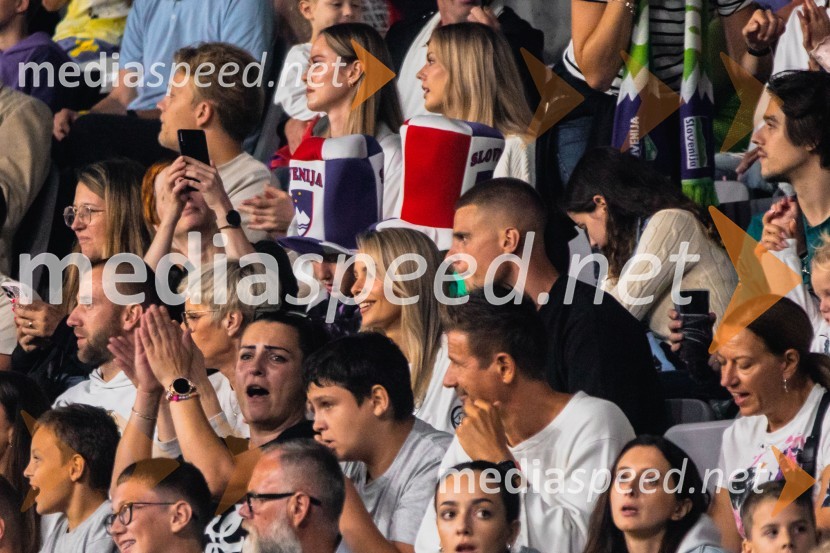  Anita Vidović, punca Benjamina Šeška;  ... Slovenija remizirala Avstrijo, liga narodov 2024