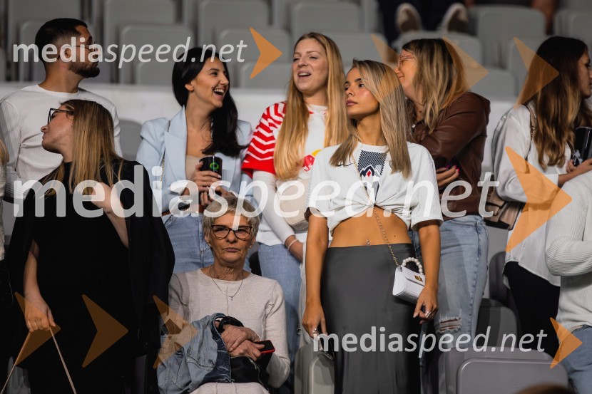  ... ;  ... ;  ... ;  Anita Vidović, punca Benjamina ŠeškaSlovenija remizirala Avstrijo, liga narodov 2024