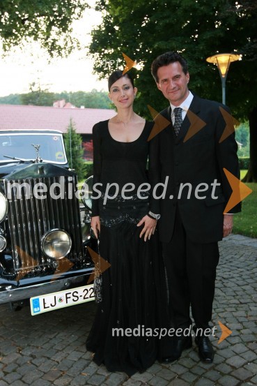 Milan M. Cvikl, generalni sekretar vlade RS in njegova spremljevalka Jerca Legan, antropologinjaKresna noč 2009, Lions klub Ljubljana Iliria