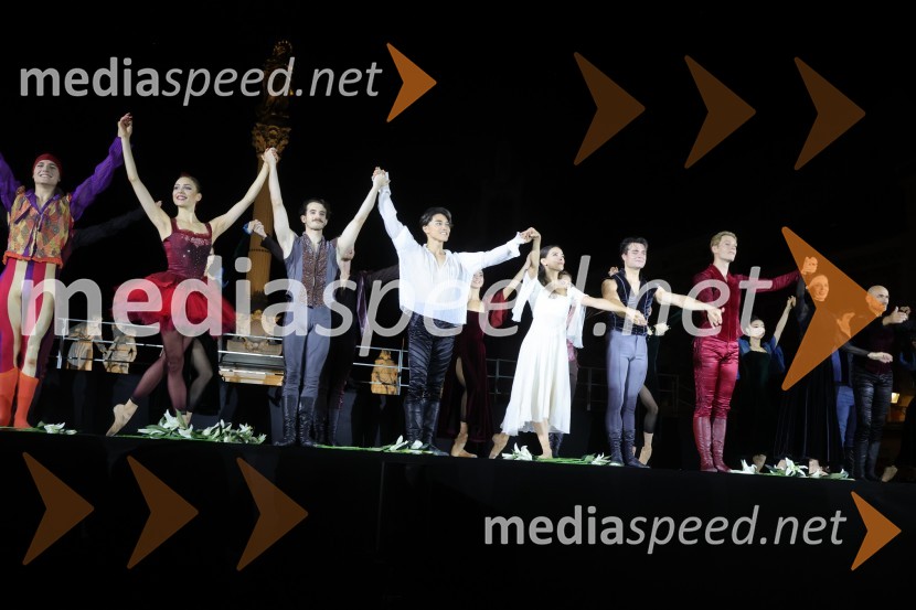  Aleksandar Trenevski, baletni plesalec;  Monja Obrul, baletna plesalka;  Matteo Magalotti, baletni plesalec;  Yuya Omaki, baletni solist;  Catarina de Meneses, baletna solistka;  Ionut Dinita, baletni plesalec;  Sytze Jan Luske, baletni plesalec;  Tanja Baronik, baletna solistkaDruženje pred odpovedano baletno predstavo Romeo in Julija na Glavnem trgu v Mariboru