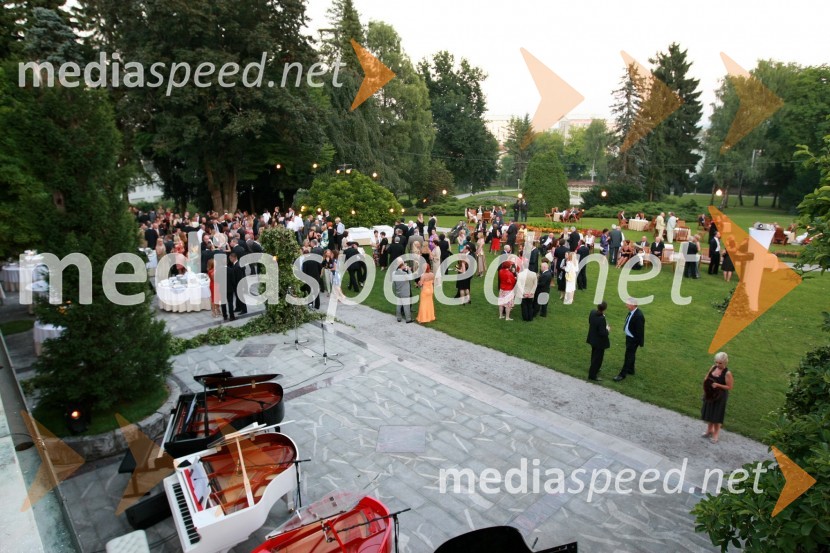 Vrt vile PodrožnikKresna noč 2009, Lions klub Ljubljana Iliria