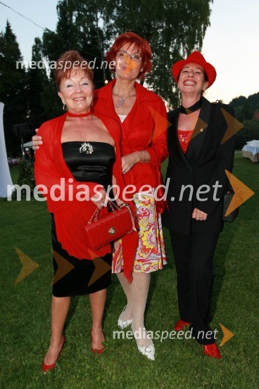 Tjaša Andree Prosenc, odvetnica, Darinka Pavlič Kamien, vodja službe za odnose z javnostmi pri Telekomu Slovenija in ...Kresna noč 2009, Lions klub Ljubljana Iliria