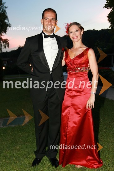 Marko Mlakar, predsednik Lions kluba Ljubljana Iliria in soproga Katja Mlakar, novinarkaKresna noč 2009, Lions klub Ljubljana Iliria