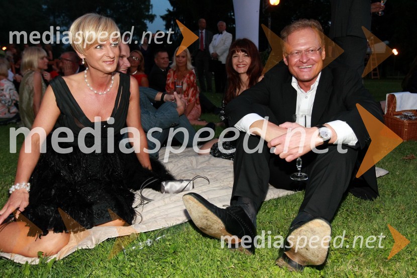 Janez Škrabec, direktor podjetja Riko d.o.o.in njegova soproga Sonja Poljanšek - Škrabec, lastnica Welness centra SunnyKresna noč 2009, Lions klub Ljubljana Iliria