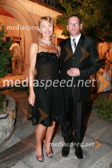 Nevenka Črešnar Pergar, lastnica in direktorica podjetja NP Consulting in Bojan Brank, direktor DHLKresna noč 2009, Lions klub Ljubljana Iliria