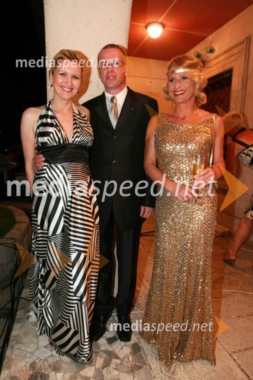 Bojan Brank, direktor DHL in soproga mag. Aleksandra Brank, direktorica marketinga v podjetju IBM Slovenija d.o.o. ter Diana Dimnik, solastnica Dermatološko medicinskega centra Dimnik - ŽgavecKresna noč 2009, Lions klub Ljubljana Iliria