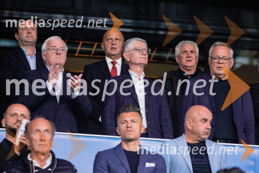  ... ;  Franjo Bobinac, predsednik, Olimpijski komite Slovenije;  ... Slovenija prva na lestvici, premagala Kazahstan s 3:0