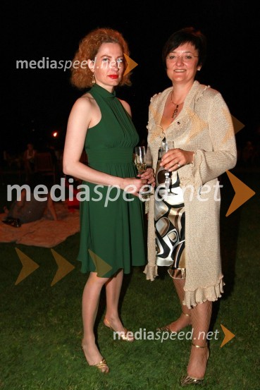 Hermina Kovačič, urednica revije Diners Magazin in Duška Vuga Cizl, direktorica agencije MediamixKresna noč 2009, Lions klub Ljubljana Iliria