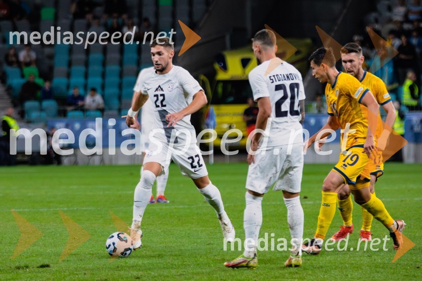  Adam Gnezda Čerin, nogometaš;  Petar Stojanović, nogometašSlovenija prva na lestvici, premagala Kazahstan s 3:0