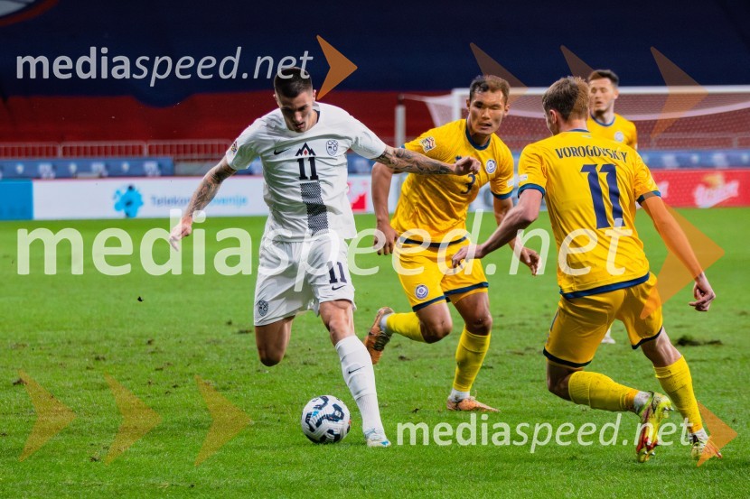  Benjamin Šeško, nogometaš;  Nuraly Alip, nogometaš, Kazahstan;  Yan Vorogovskiy, nogometaš, KazahstanSlovenija prva na lestvici, premagala Kazahstan s 3:0