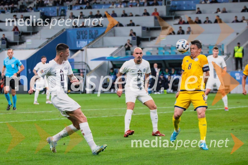  Benjamin Šeško, nogometaš;  Vanja Drkušić, nogometaš;  Askhat Tagybergen, nogometaš, KazahstanSlovenija prva na lestvici, premagala Kazahstan s 3:0