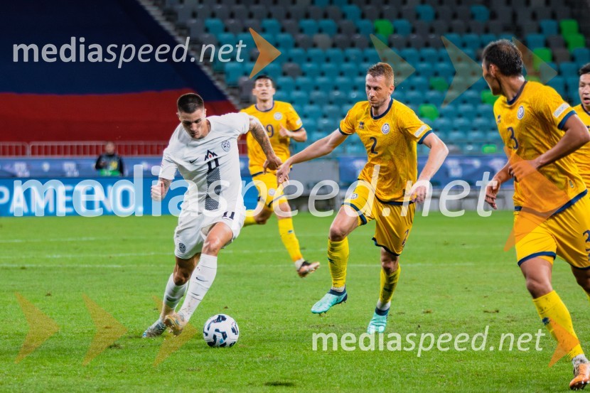  Benjamin Šeško, nogometaš;  Sergey Mali, nogometaš, KazahstanSlovenija prva na lestvici, premagala Kazahstan s 3:0
