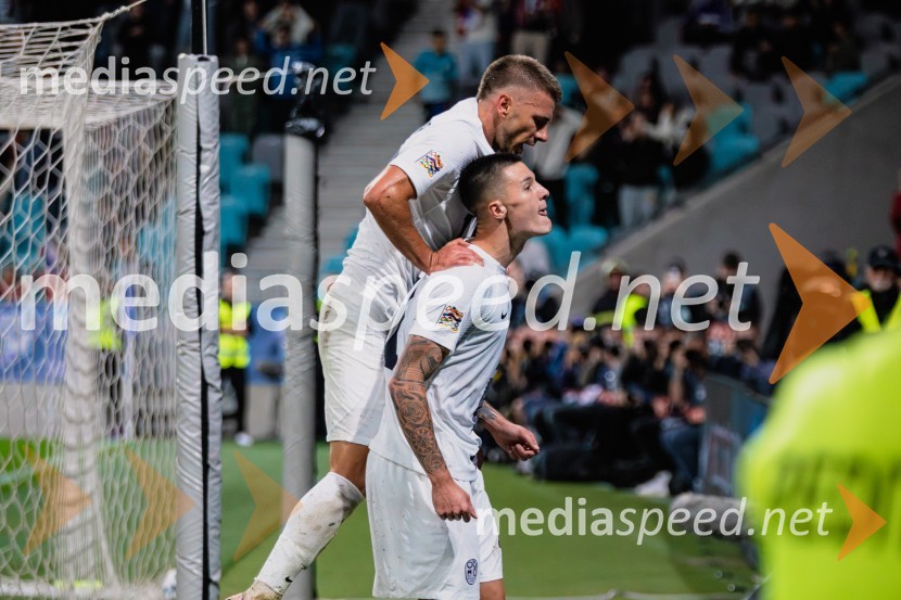  Jan Mlakar, nogometaš;  Benjamin Šeško, nogometašSlovenija prva na lestvici, premagala Kazahstan s 3:0