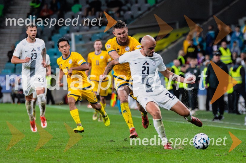  David Brekalo, nogometaš;  Ramazani Orazov, nogometaš, Kazahstan;  Abat Aymbetov, nogometaš, Kazahstan;  Vanja Drkušić, nogometašSlovenija prva na lestvici, premagala Kazahstan s 3:0