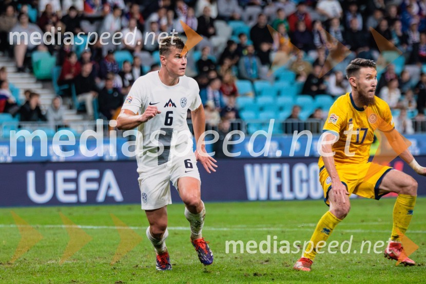  Jaka Bijol, nogometaš;  Abat Aymbetov, nogometaš, KazahstanSlovenija prva na lestvici, premagala Kazahstan s 3:0