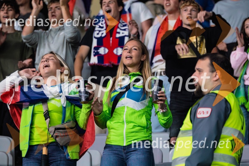 Slovenija prva na lestvici, premagala Kazahstan s 3:0