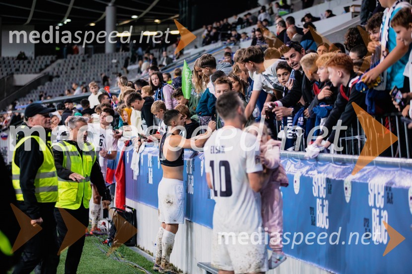 Slovenija prva na lestvici, premagala Kazahstan s 3:0