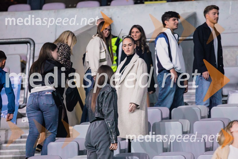  Zara SeničerSlovenija prva na lestvici, premagala Kazahstan s 3:0