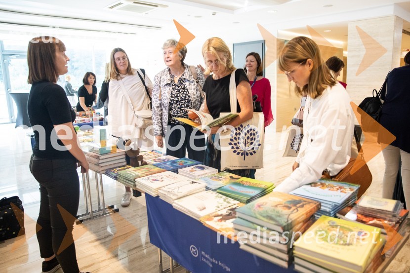 Strokovno srečanje ravnateljic in ravnateljev vrtcev