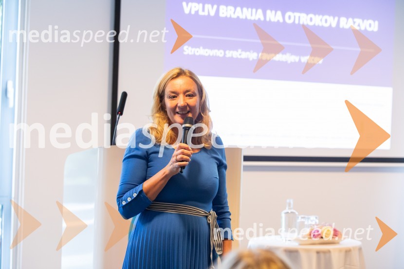 dr. Alenka Kepic Mohar, glavna urednica Mladinske knjige in direktorica Cankarjeve založbeStrokovno srečanje ravnateljic in ravnateljev vrtcev