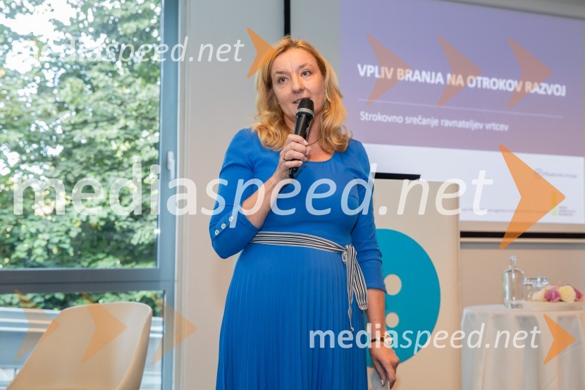 dr. Alenka Kepic Mohar, glavna urednica Mladinske knjige in direktorica Cankarjeve založbeStrokovno srečanje ravnateljic in ravnateljev vrtcev