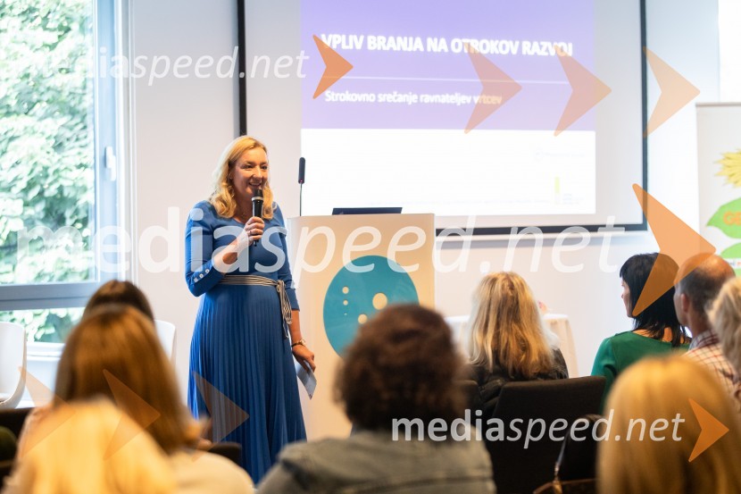 dr. Alenka Kepic Mohar, glavna urednica Mladinske knjige in direktorica Cankarjeve založbeStrokovno srečanje ravnateljic in ravnateljev vrtcev