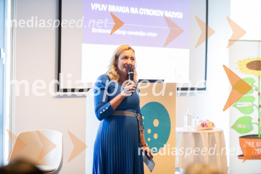 dr. Alenka Kepic Mohar, glavna urednica Mladinske knjige in direktorica Cankarjeve založbeStrokovno srečanje ravnateljic in ravnateljev vrtcev