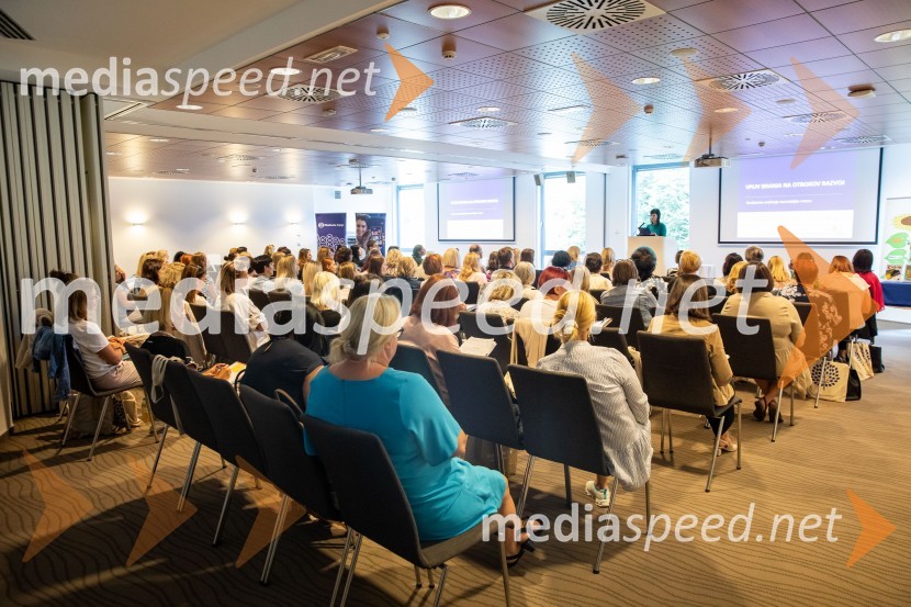 Strokovno srečanje ravnateljic in ravnateljev vrtcev