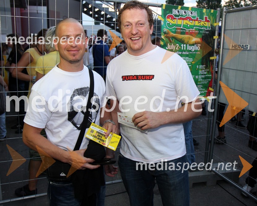 Rene Mlekuž in Drago Grubelnik, nekdanja alpska smučarja 
Piše se leto 2009