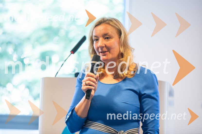 dr. Alenka Kepic Mohar, glavna urednica Mladinske knjige in direktorica Cankarjeve založbeStrokovno srečanje ravnateljic in ravnateljev vrtcev