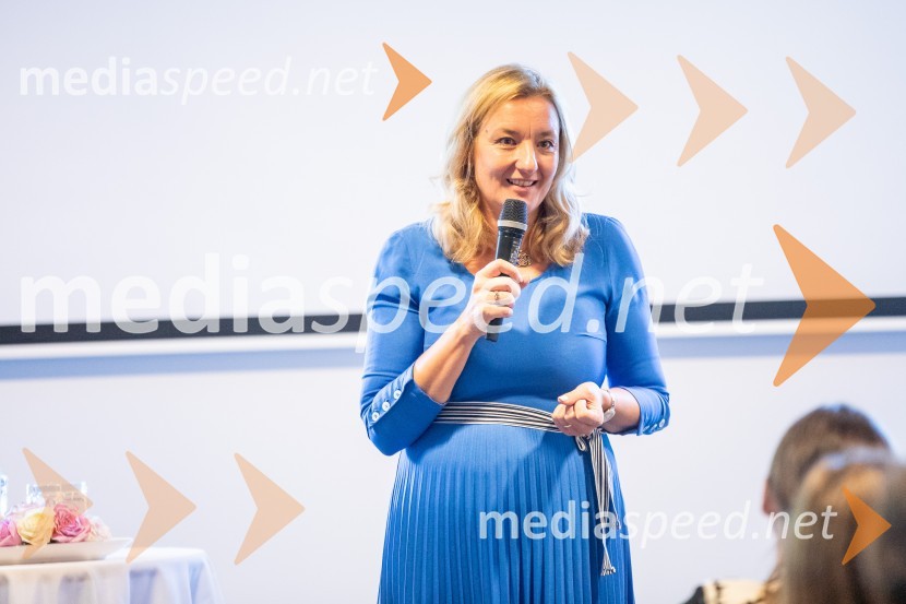 dr. Alenka Kepic Mohar, glavna urednica Mladinske knjige in direktorica Cankarjeve založbeStrokovno srečanje ravnateljic in ravnateljev vrtcev