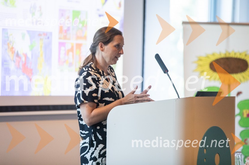  Maja Žugič, urednica revije Cicido, Mladinska knjigaStrokovno srečanje ravnateljic in ravnateljev vrtcev