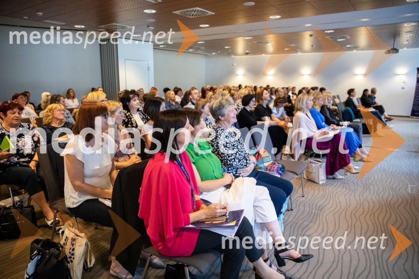 Strokovno srečanje ravnateljic in ravnateljev vrtcev