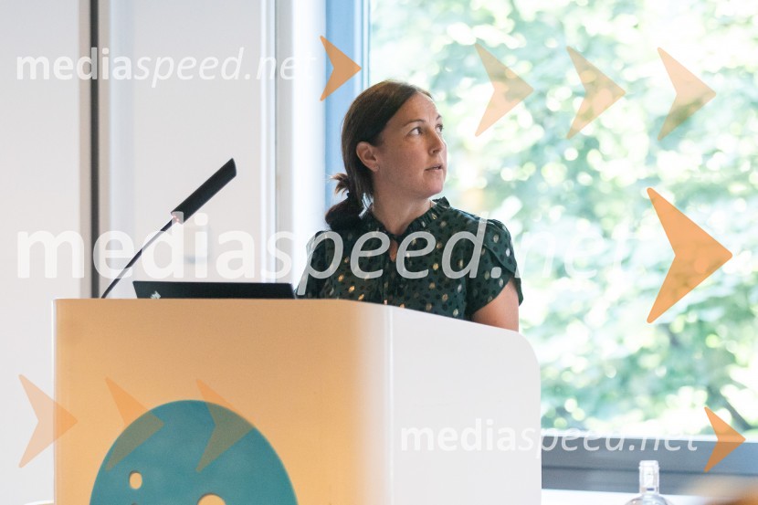  Nana Kisel, urednica revije Cicido, Mladinska knjigaStrokovno srečanje ravnateljic in ravnateljev vrtcev