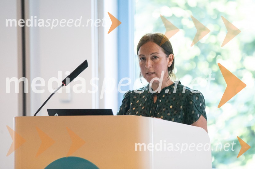  Nana Kisel, urednica revije Cicido, Mladinska knjigaStrokovno srečanje ravnateljic in ravnateljev vrtcev