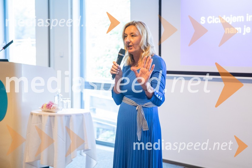 dr. Alenka Kepic Mohar, glavna urednica Mladinske knjige in direktorica Cankarjeve založbeStrokovno srečanje ravnateljic in ravnateljev vrtcev