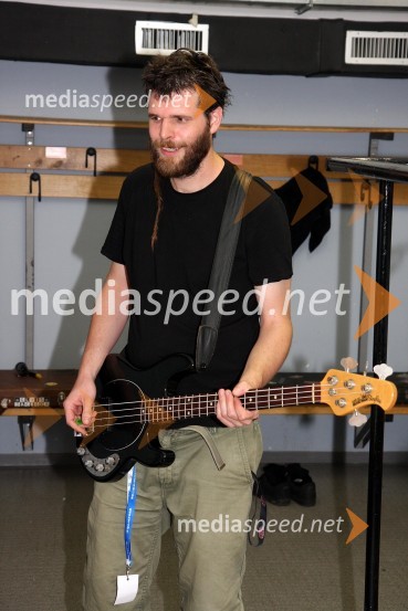 Erik Makuc - Slavc, bas kitarist skupine Elvis JacksonPiše se leto 2009