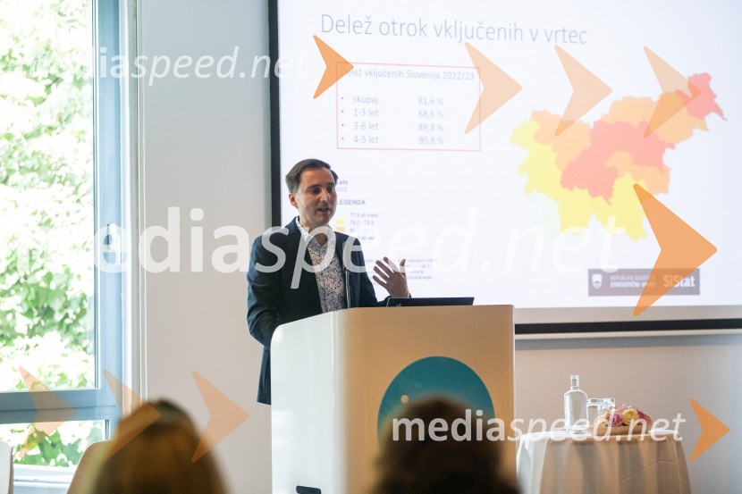  Denis Baš, dr. med., spec. pediatrijeStrokovno srečanje ravnateljic in ravnateljev vrtcev